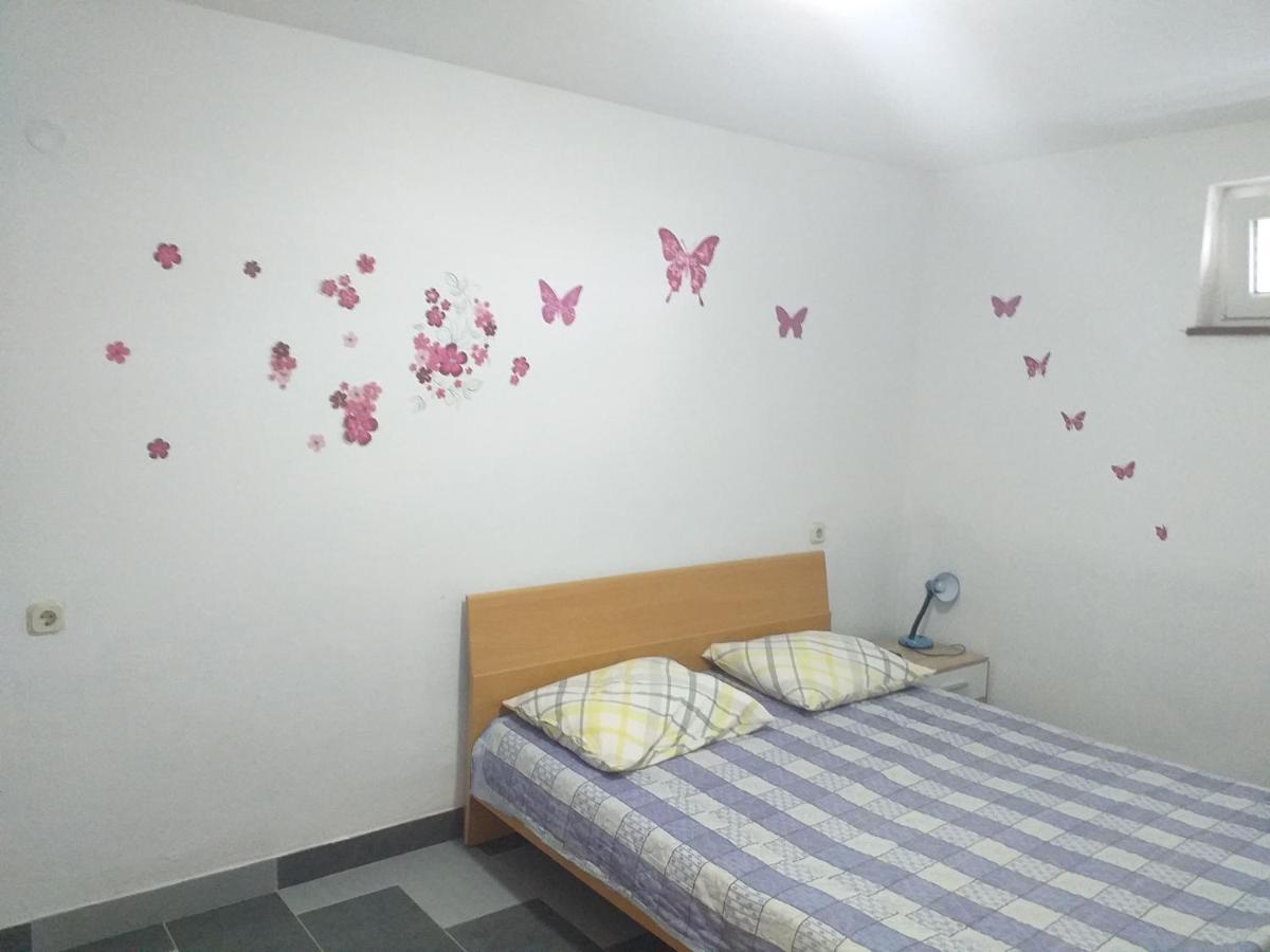 Apartmani Branka Rtina Bagian luar foto